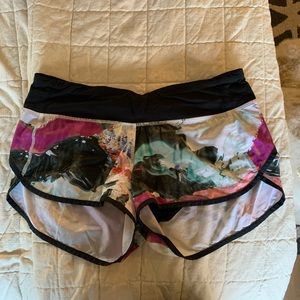Lululemon shorts, size 6, 2.5 inches.
